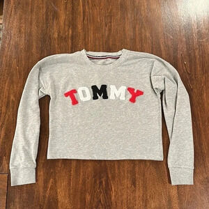 Tommy Hilfiger woman’s‎ crop sweatshirt small only worn a few times